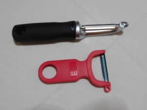 Best Vegetable Peelers - Kuhn Rikon & OXO Good Grips Pro Swivel